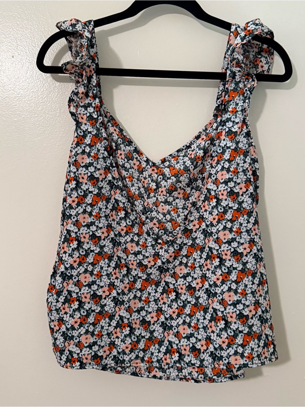 SHEIN Women’s L Black/White/Orange Floral V-Neck Ruffle Sleeveless Cami Tank